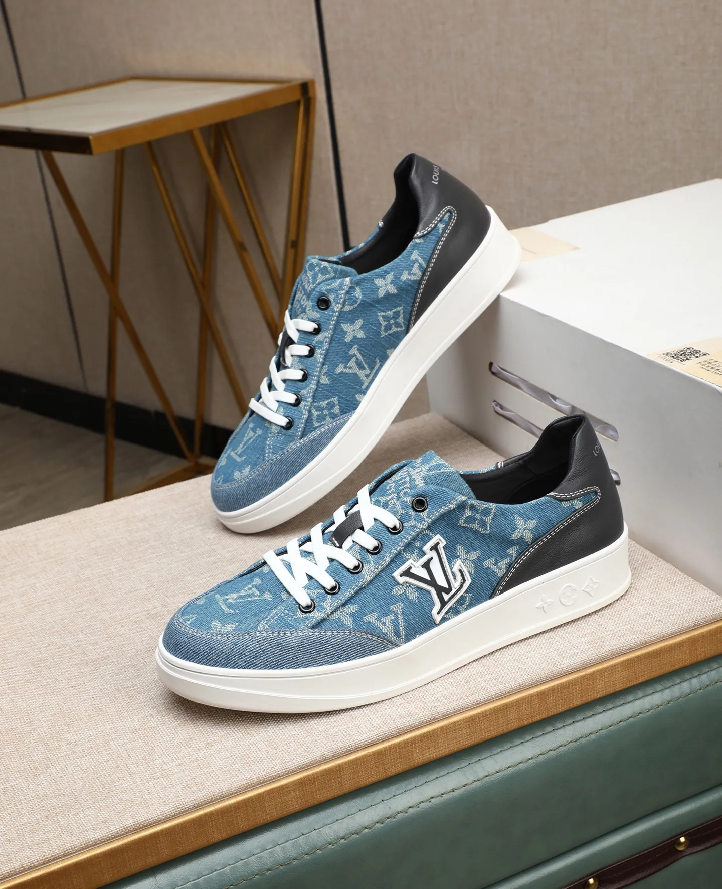 Men's shoes 💰440 📛📛【LOUIS VUITTON】Louis Vuitton’s 2025 official website synchronized new products👟Milan fashion catwalk style🇰🇾🇰🇾LV family logo, big coffee style, a must-have for fashionistas⚠️First layer calfskin➕Genuine leather lining➕Official website original version special outsole👞Number 38-44